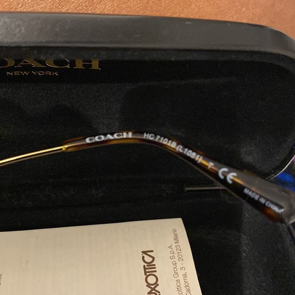 Sunglasses - Picture 3 of 4